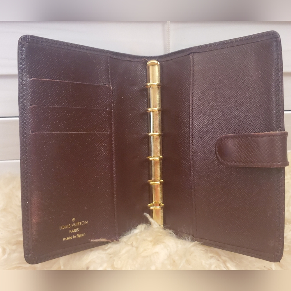 Authentic Louis Vuitton Taiga Agenda